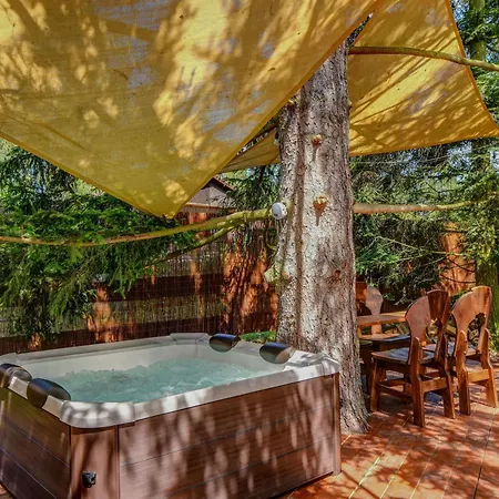 Tiche Misto Glamping Luxusní stan Slapy (Prague-West)