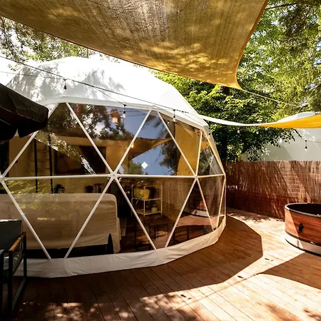 Tiché Místo Glamping Campo de lujo
