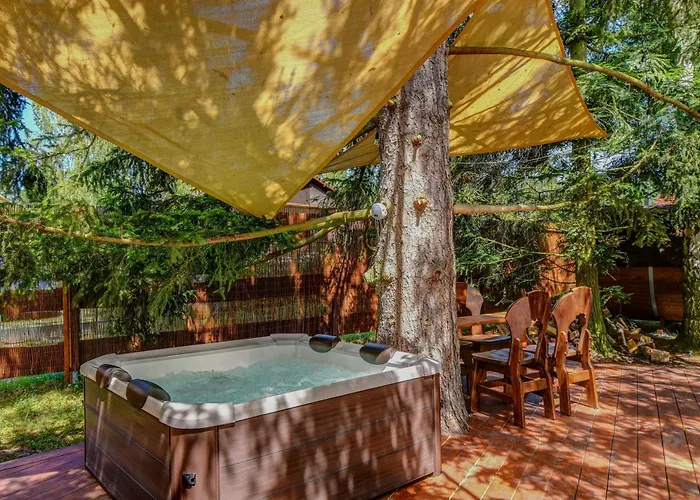 Tiché Místo Glamping Campo de lujo Slapy (Prague-West)