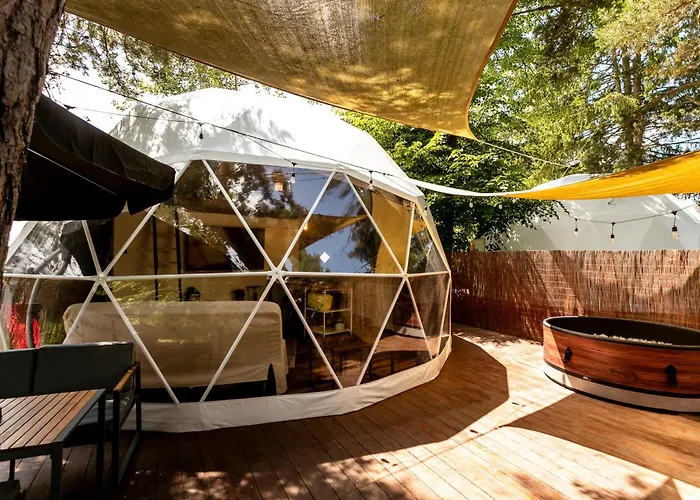 Tiché Místo Glamping Campo de lujo